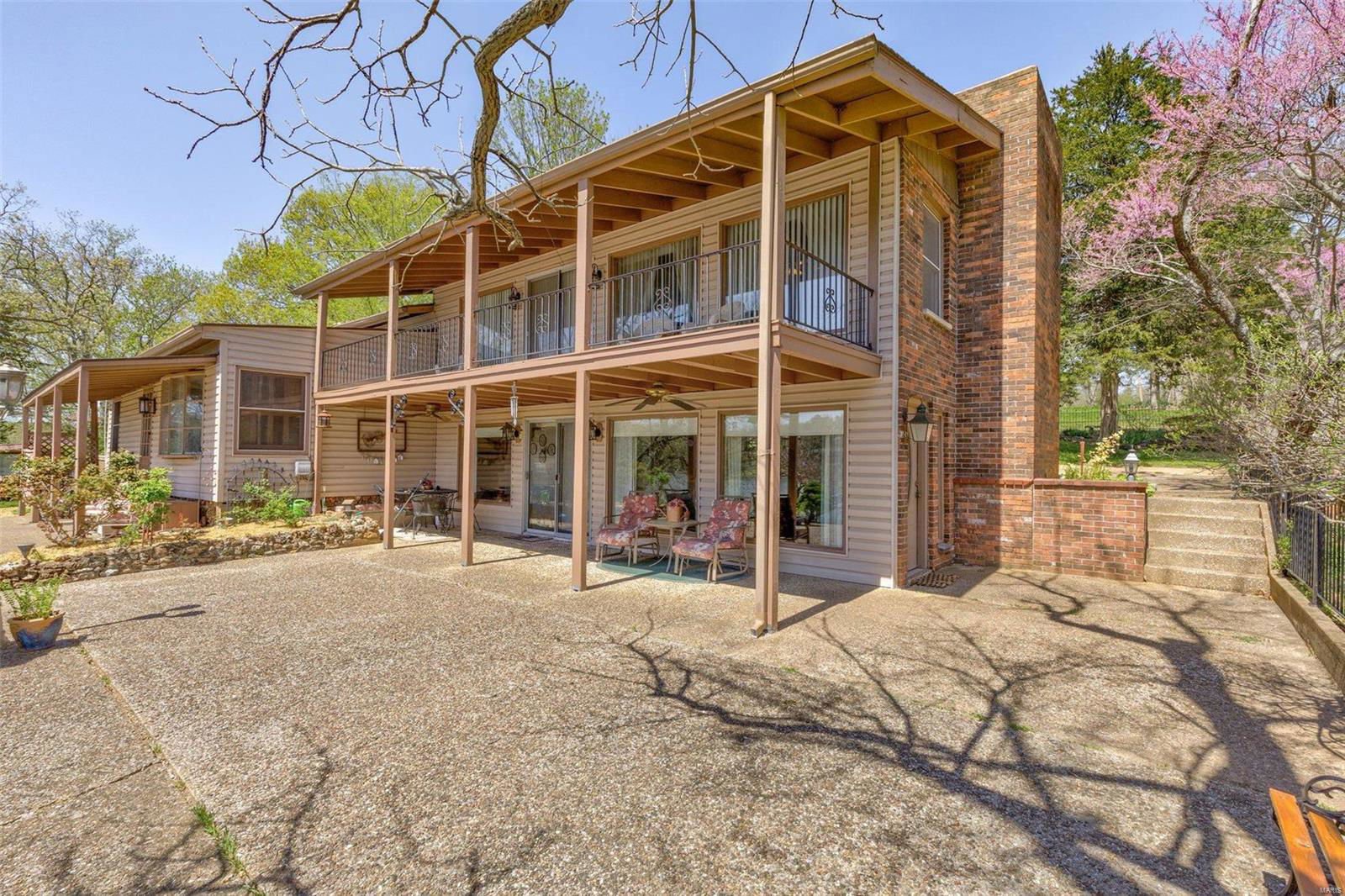 7688 Lakeview Drive, Hillsboro, 63050