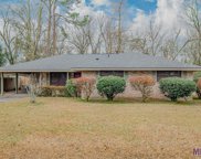 521 E Neal St, Gonzales image