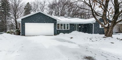 7840 Winnetka Heights Drive, Golden Valley