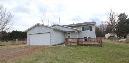 160 243rd Avenue NE, Bethel