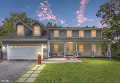 13306 Tuckaway Dr, Fairfax