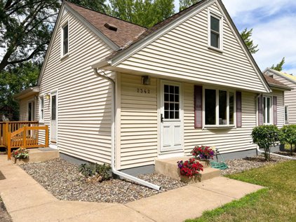 2342 17th Avenue NW, New Brighton