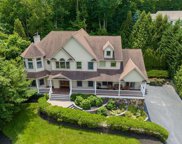 9 Preston Hollow, Northport image