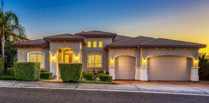 407 Serpa Way, Folsom