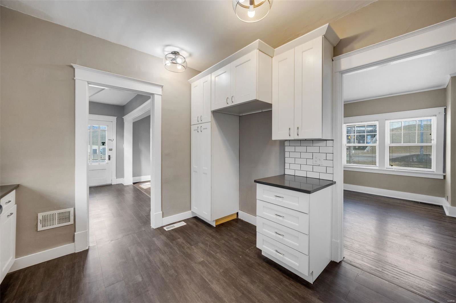 1200 Mccausland Avenue, St Louis, 63117