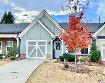 4548 Rutledge Drive, Oakwood