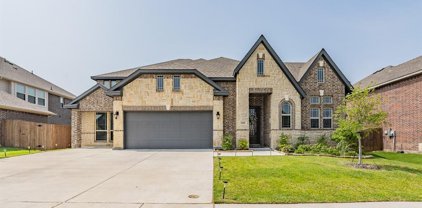 601 White Falcon  Way, Fort Worth