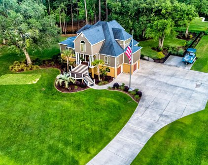 975 Mayfield Street, Summerville