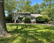 5710 WARRENSHIRE, West Bloomfield Twp image