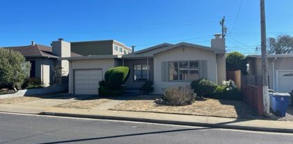 1012 Crestwood DR, South San Francisco