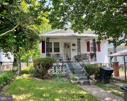 1945 N Emerson St, Arlington