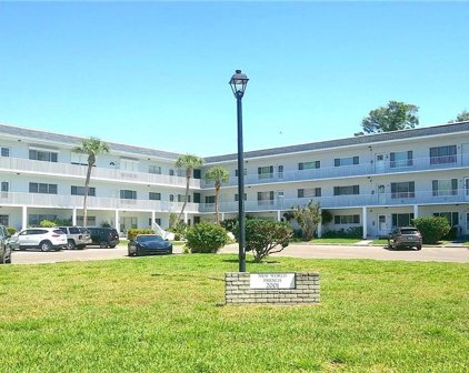 2001 World Parkway Boulevard Unit 49, Clearwater