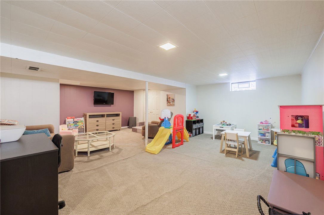 170 Dellwood Road, Greece, 14616