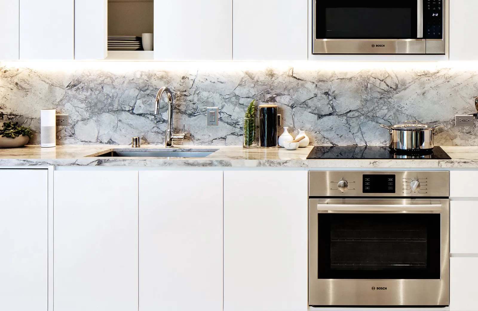 Ward Village Aalii Kitchen
