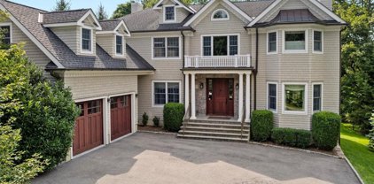 36 Riverview Road, Irvington