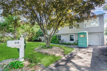 216 Fir Grove Road, Lake Ronkonkoma