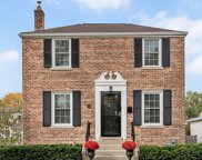8 Iroquois Drive, Clarendon Hills image