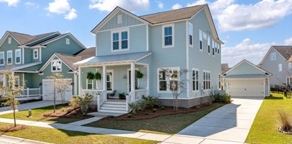 4006 Maidstone Dr, Mount Pleasant