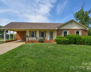 2040 London  Road, Mooresville image