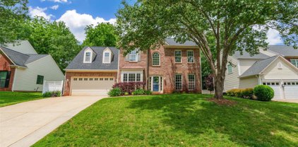 15816 Gathering Oaks  Drive, Huntersville