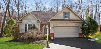2633 Salford Dr, Crofton