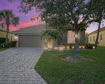 306 NW Whitby Court, Port Saint Lucie