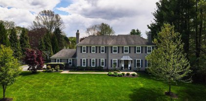 220 Cheshire Cir, West Chester