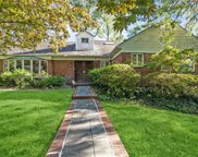 29 Somerset Drive S, Great Neck image