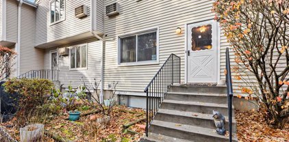 26 Scenic Circle, Croton-On-Hudson