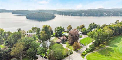 610 N Lake Boulevard, Mahopac