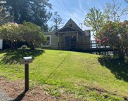 895 E 11TH ST, Coquille image