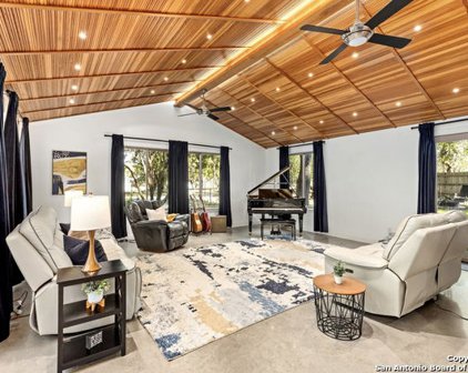 322 Westwind Circle, San Antonio