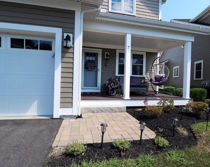 7 Longwood Ln Unit 7, Hanover