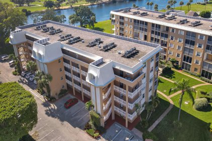 304 Golfview Road Unit #204, North Palm Beach