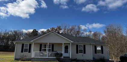 427 Sondra Dr, Smyrna