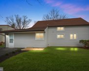 109 Appletree Dr, Levittown image