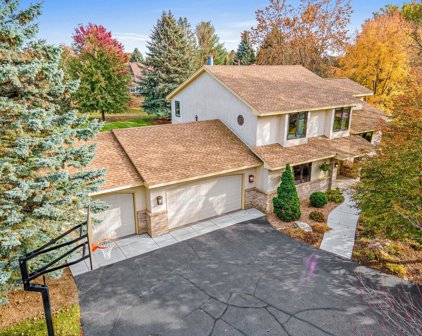 4 Raven Road, North Oaks