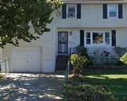 688 County Line Road, Amityville image
