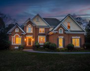 1100 Enclave, Columbia image
