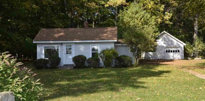 2690 E Lake Street, Harbor Springs