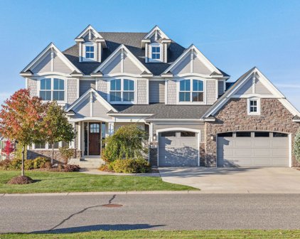 44 Monarch Way, North Oaks
