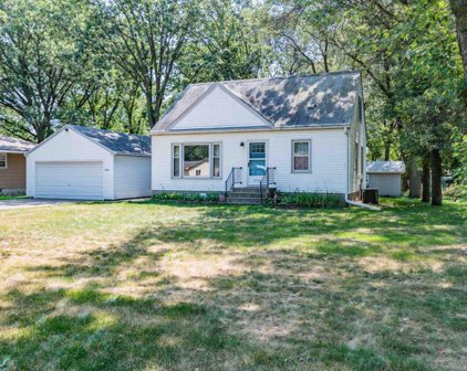 2656 Hillview Road, Mounds View
