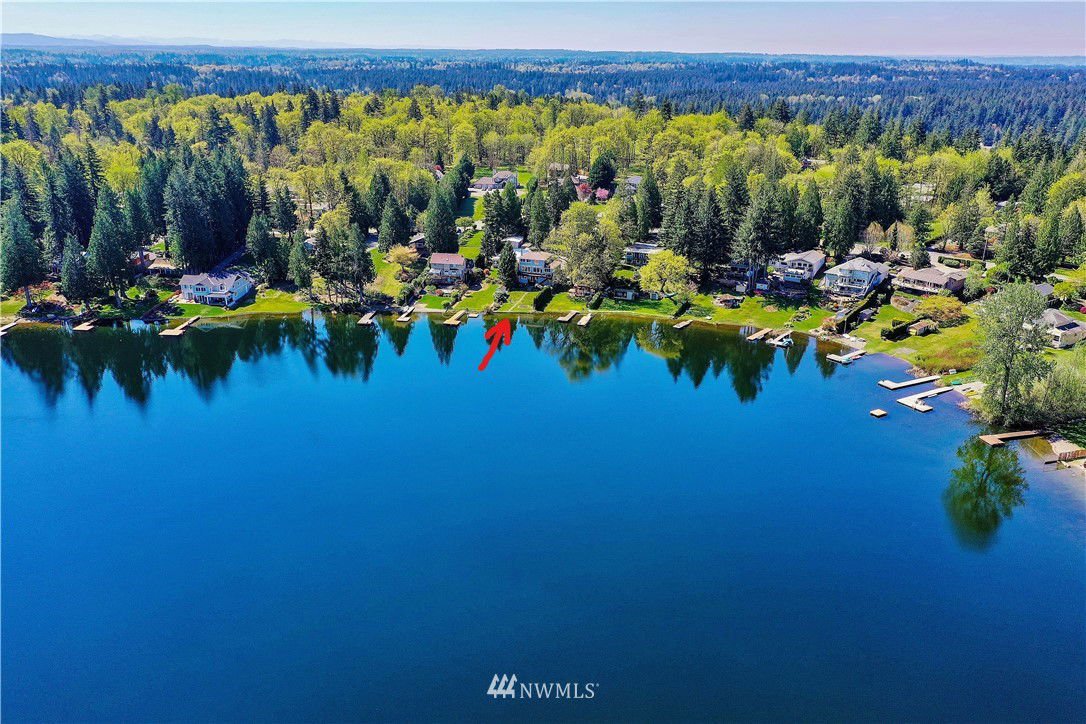 31008 W Lake Morton Drive SE, Kent, WA 98042