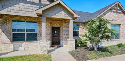 2520 Southern Oaks  Trail, Terrell