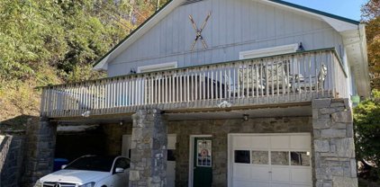 1150 Winklers Creek Road, Boone