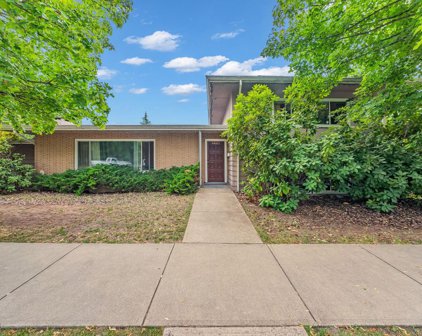 576 W 37th Avenue, Vancouver