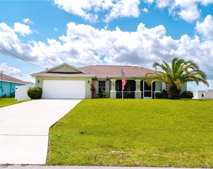 904 Nw Embers  Terrace, Cape Coral