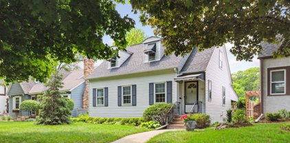 567 Warwick Street, Saint Paul