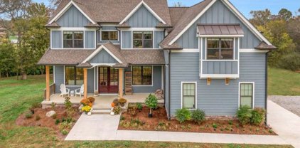 2135 Lewisburg Pike, Franklin