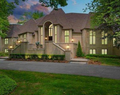 317 Pine Ridge, Bloomfield Hills